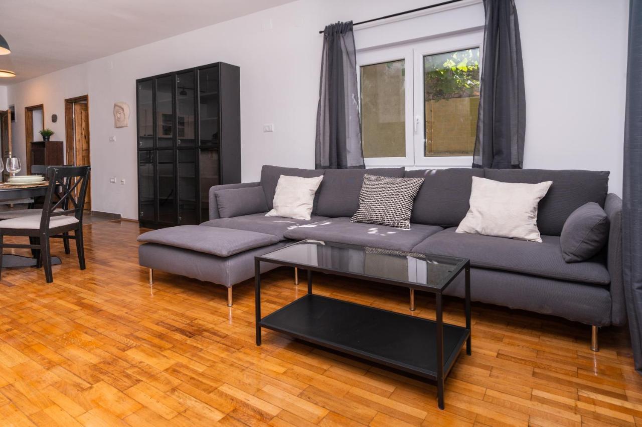 Visum Apartments Pula Ngoại thất bức ảnh